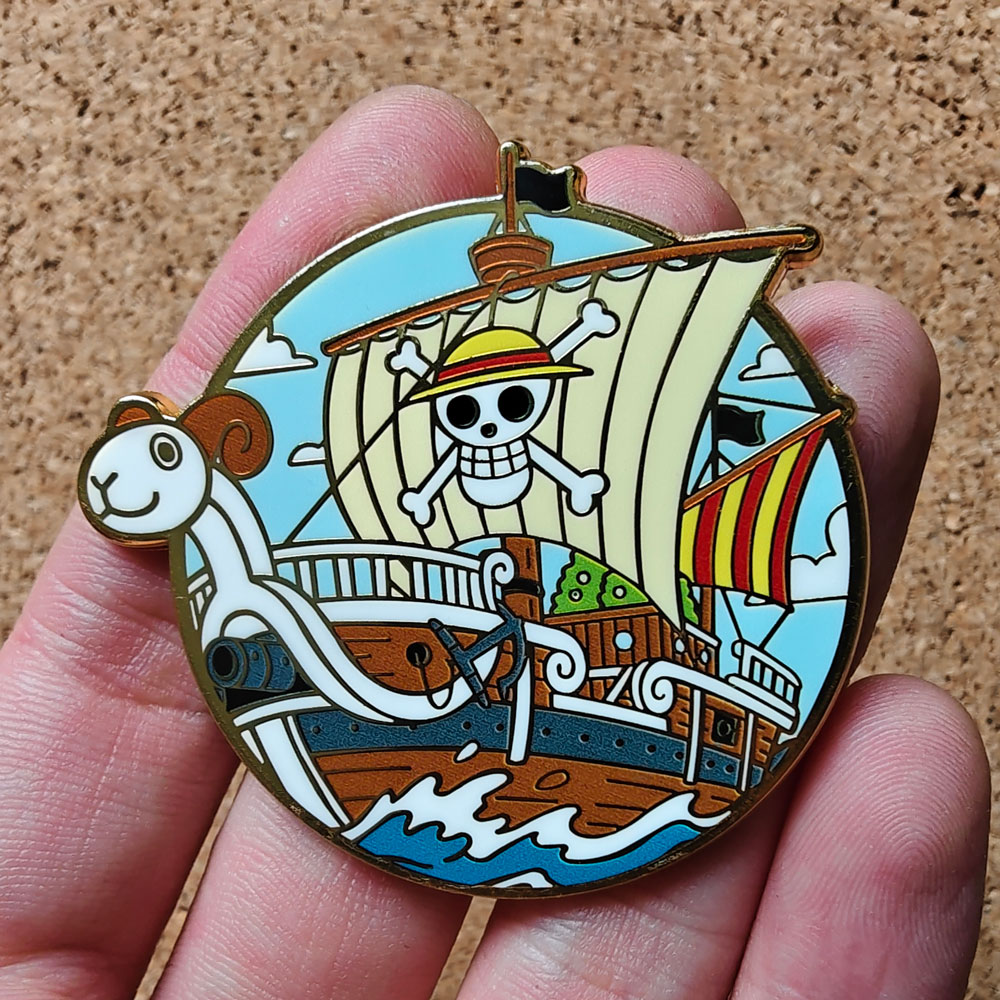 Красивая значок-брошь в виде к – обзор и цена Tuxedo Lapel Pin